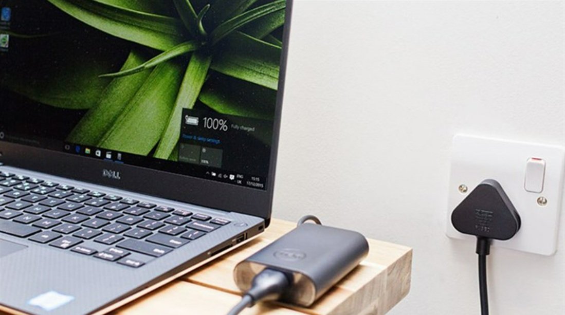 sạc laptop mọi lúc có tốt không